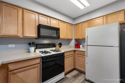5742 Fieldstone Trl, Mchenry, IL 60050 photo 13
