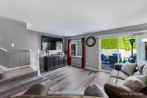 5742 Fieldstone Trl, Mchenry, IL 60050 photo 7