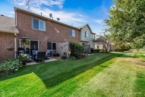 5742 Fieldstone Trl, Mchenry, IL 60050 photo 3