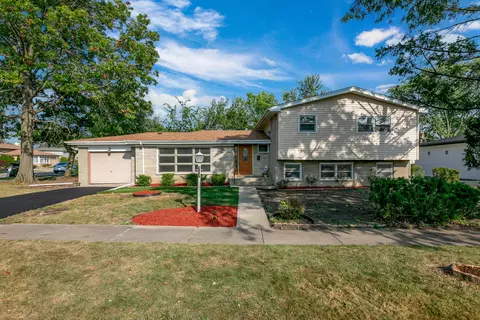 9527 Overhill Ave, Morton Grove, IL 60053