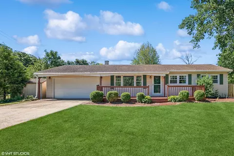 304 Hillside Rd, New Lenox, IL 60451