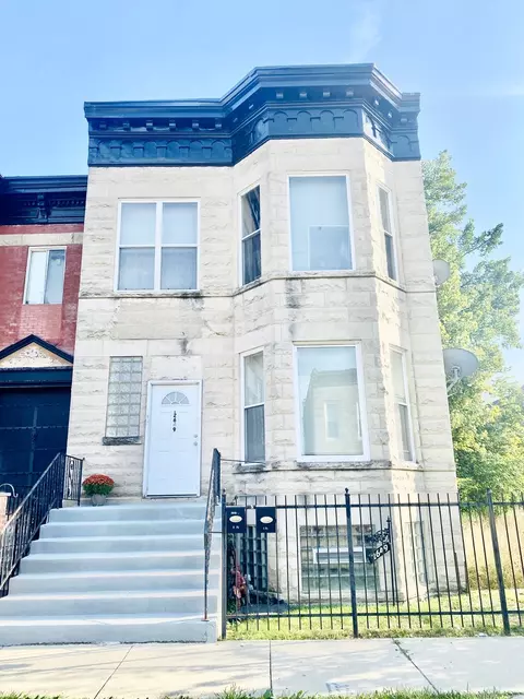2649 W Adams St, Chicago, IL 60612