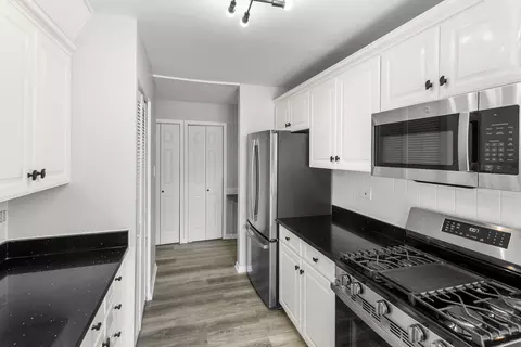 Kitchen - 3522 Maple Ln, Hazel Crest, IL 60429 photo 2 of 2