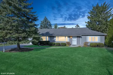 1626 W 54th Pl, La Grange Highlands, IL 60525