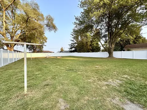 Exterior - 71 S 4080 W Rd, Kankakee, IL 60901 photo 2 of 3