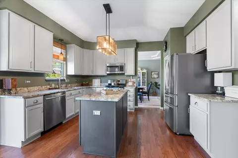 Kitchen - 7601 Heatherstone Ln, Plainfield, IL 60586 photo 3 of 3