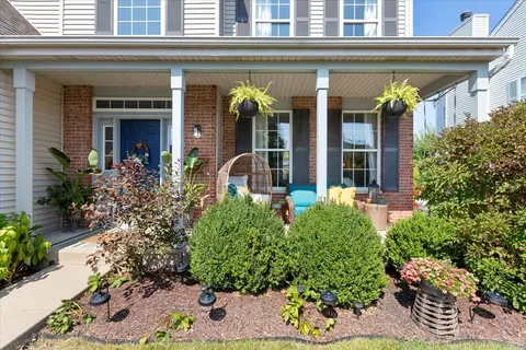 Exterior - 7601 Heatherstone Ln, Plainfield, IL 60586 photo 6 of 8