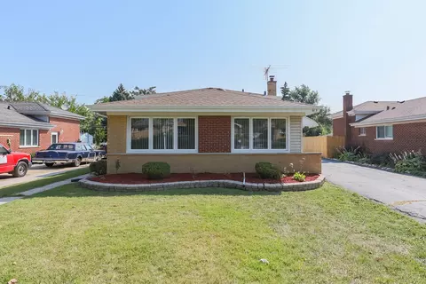615 N Princeton Ave, Villa Park, IL 60181