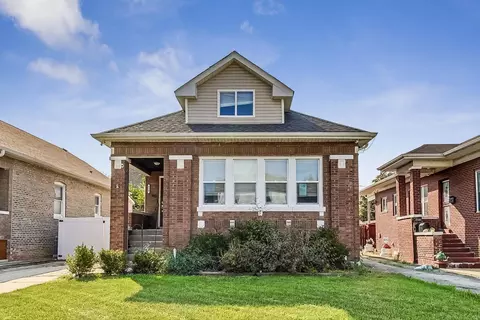 820 S 18th Ave, Maywood, IL 60153