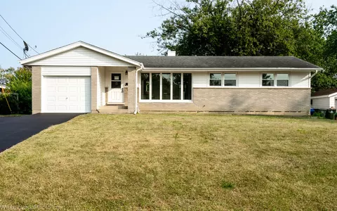 18971 Martin Ln, Country Club Hills, IL 60478