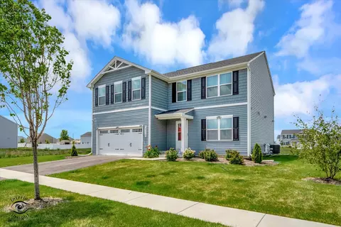 2318 Swallowtail St, Bourbonnais, IL 60914