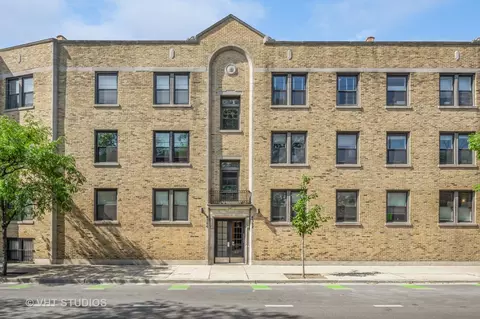 4302 N Clark St #3, Chicago, IL 60613