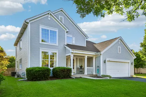 1338 Churchill Ln, Grayslake, IL 60030