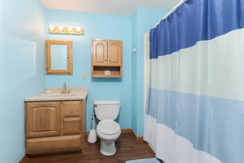 Bath - 1503 Ironwood Cc Dr, Normal, IL 61761 photo 5 of 7