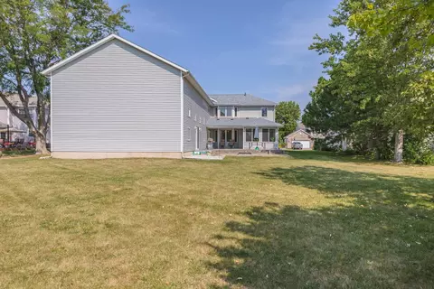 Exterior - 1503 Ironwood Cc Dr, Normal, IL 61761 photo 11 of 13