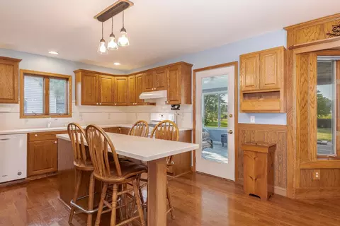 Kitchen - 1503 Ironwood Cc Dr, Normal, IL 61761 photo 3 of 4