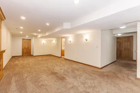 Living - 1503 Ironwood Cc Dr, Normal, IL 61761 photo 6 of 6