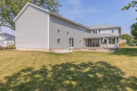 Exterior - 1503 Ironwood Cc Dr, Normal, IL 61761 photo 10 of 13