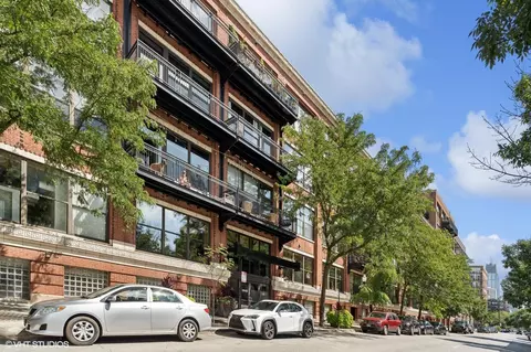 1040 W Adams St #422, Chicago, IL 60607
