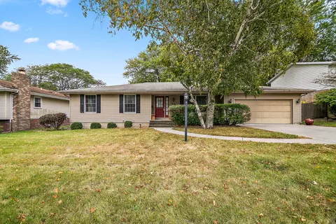 57 Briarcliff Ln, Bourbonnais, IL 60914