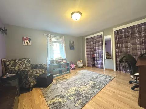 Bedroom - 575 E 5th Ave, Clifton, IL 60927 photo 3 of 4
