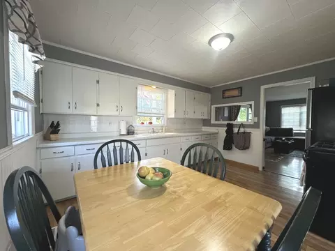 Kitchen - 575 E 5th Ave, Clifton, IL 60927 photo 2 of 2