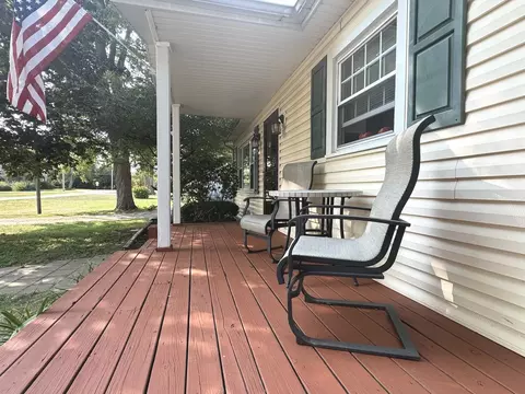 Exterior - 575 E 5th Ave, Clifton, IL 60927 photo 3 of 7