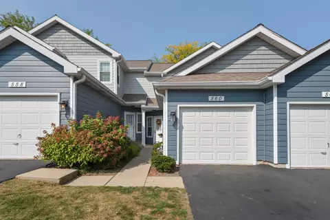560 Woodcrest Dr, Mundelein, IL 60060