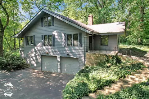 8415 W 121st St, Palos Park, IL 60464