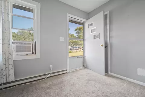10902 Jane Ln, Bloomington, IL 61705 photo 3