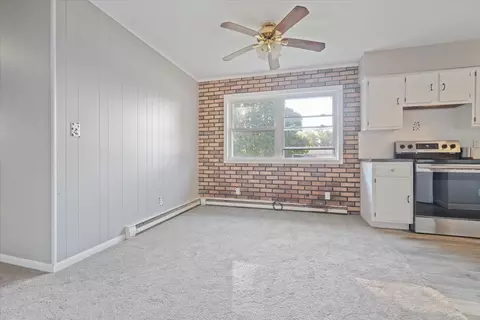 10902 Jane Ln, Bloomington, IL 61705 photo 11