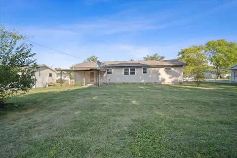 10902 Jane Ln, Bloomington, IL 61705 photo 18
