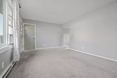 10902 Jane Ln, Bloomington, IL 61705 photo 5