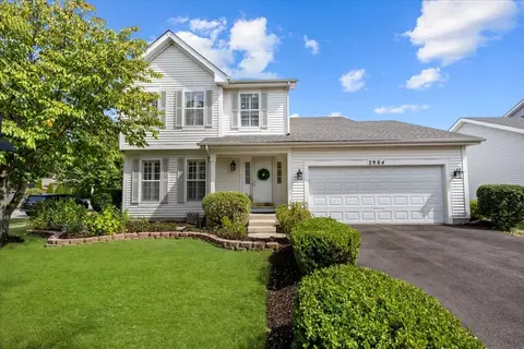 2904 Skylane Dr, Naperville, IL 60564