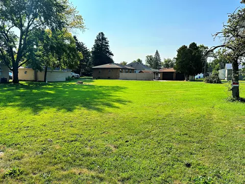 lot55 E 12th St, Streator, IL 61364