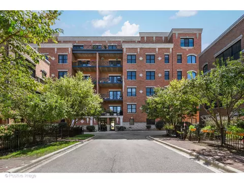 2811 N Bell Ave #105, Chicago, IL 60618