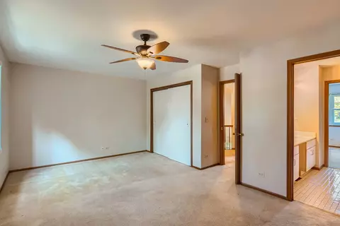 706 Dorset Cir, Wheeling, IL 60090 photo 8