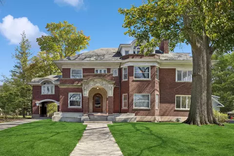 522 Linden Ave, Oak Park, IL 60302