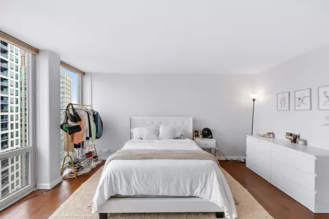 111 E Chestnut St #40D, Chicago, IL 60611 photo 10