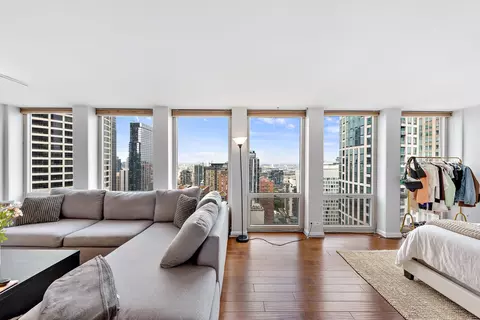 111 E Chestnut St #40D, Chicago, IL 60611 photo 7