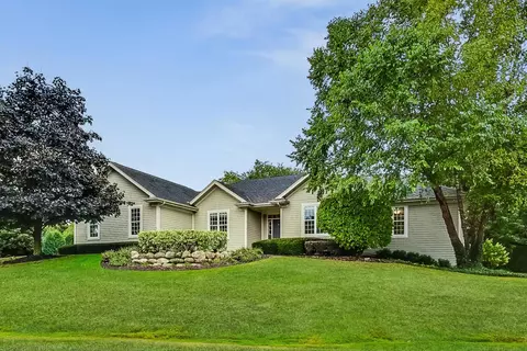 30116 N Providence Dr, Libertyville, IL 60048