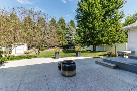 Exterior - 806 Landau Ln, Normal, IL 61761 photo 7 of 11