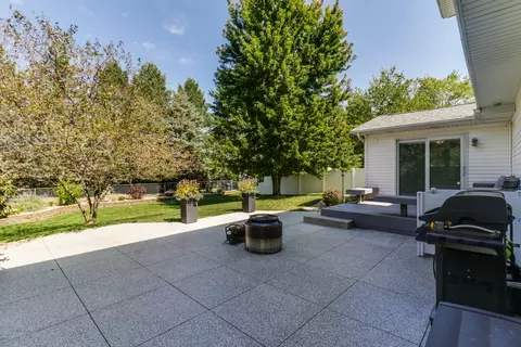 Exterior - 806 Landau Ln, Normal, IL 61761 photo 4 of 11