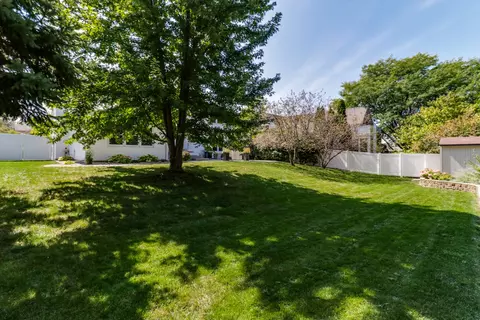 Exterior - 806 Landau Ln, Normal, IL 61761 photo 8 of 11