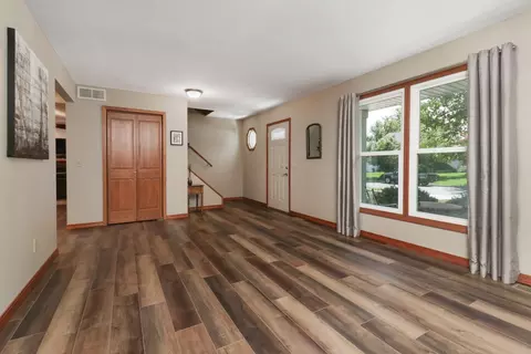 Living - 806 Landau Ln, Normal, IL 61761 photo 3 of 6