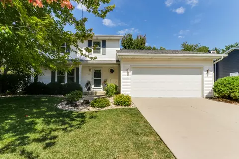 Exterior - 806 Landau Ln, Normal, IL 61761 photo 10 of 11