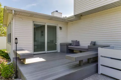Exterior - 806 Landau Ln, Normal, IL 61761 photo 3 of 11
