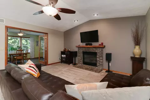 Living - 806 Landau Ln, Normal, IL 61761 photo 6 of 6