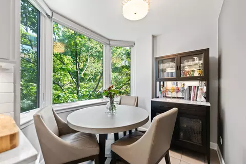 Dining - 1304 N Sutton Pl, Chicago, IL 60610 photo 3 of 3
