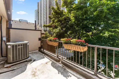 Other - 1304 N Sutton Pl, Chicago, IL 60610 photo 2 of 6